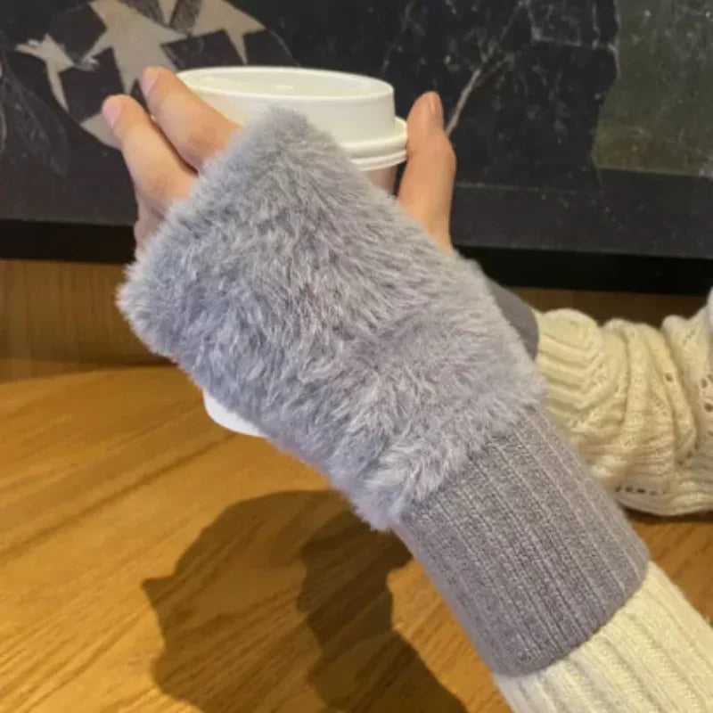 New Mink Fleece Half Finger Gloves for Women's Soft Winter Warmth Luxury Solid Color Plush Knitted Fingerless Gloves